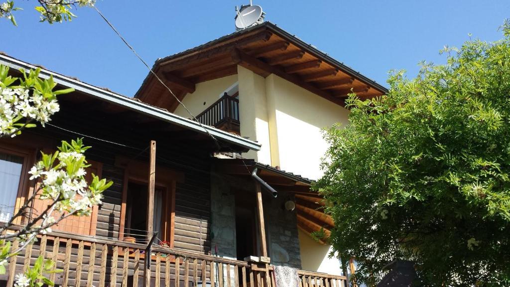 Family Apartments Le Chalet Champoluc Exterior foto