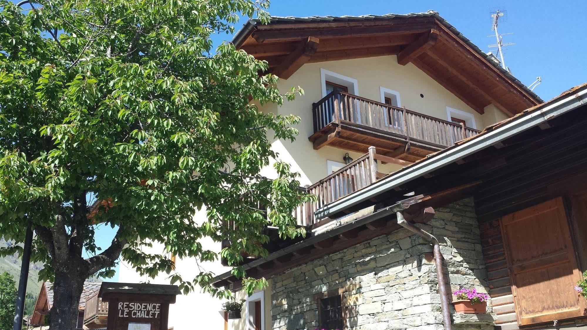 Family Apartments Le Chalet Champoluc Exterior foto